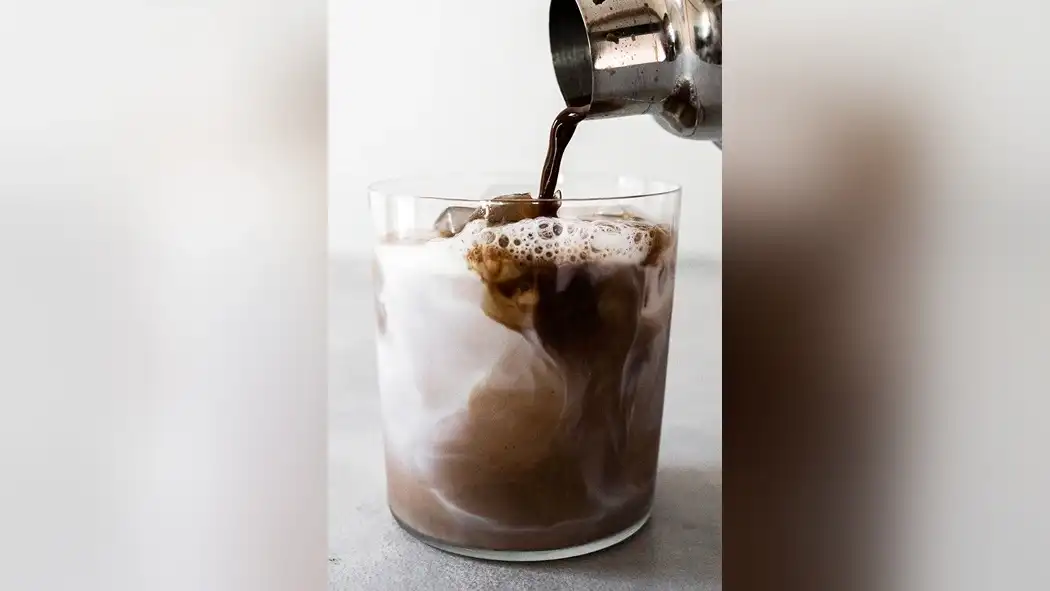 Step-by-Step Guide to Making Iced Drip Coffee
